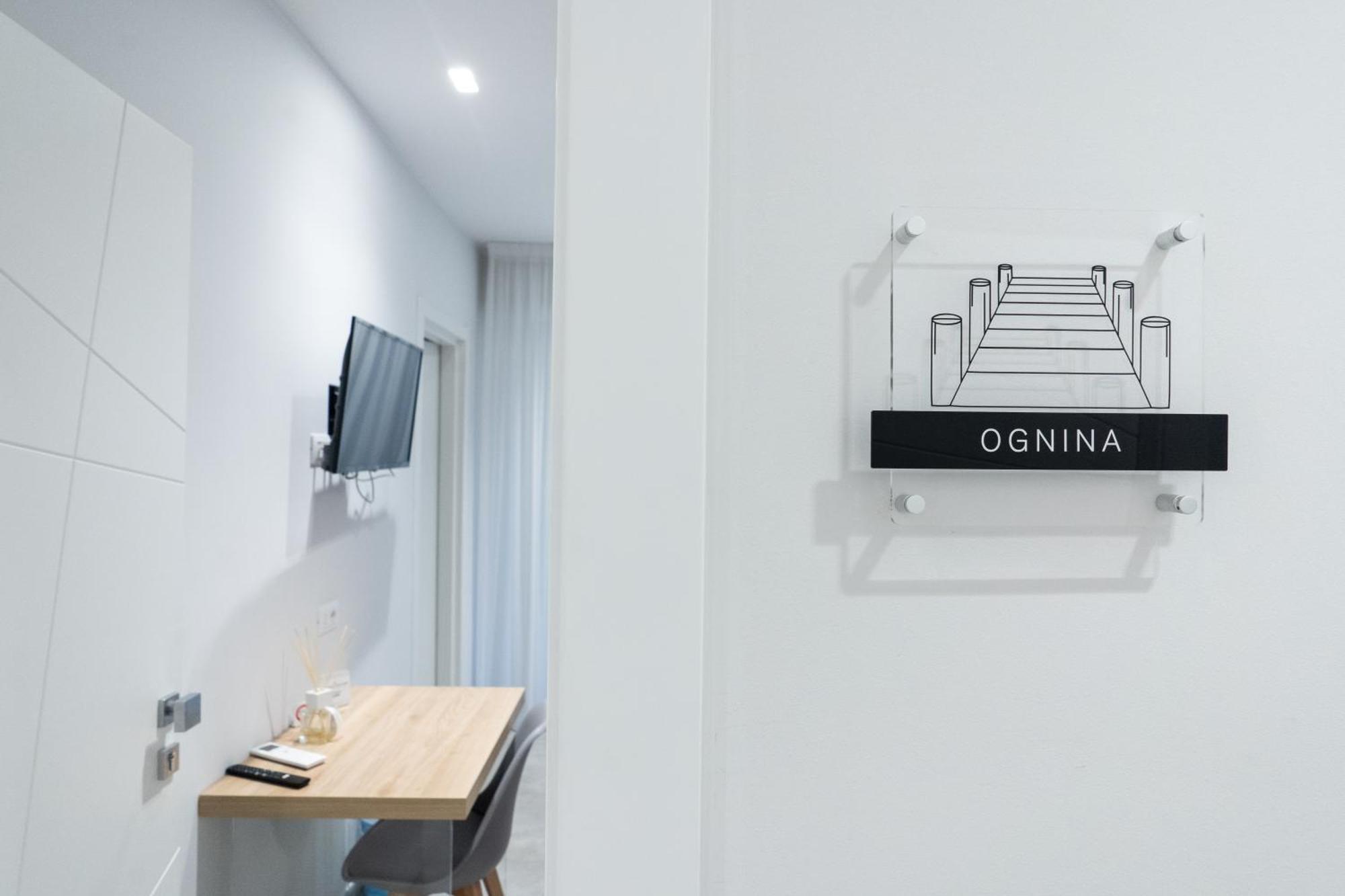 Catania E Dintorni Living Rooms ภายนอก รูปภาพ